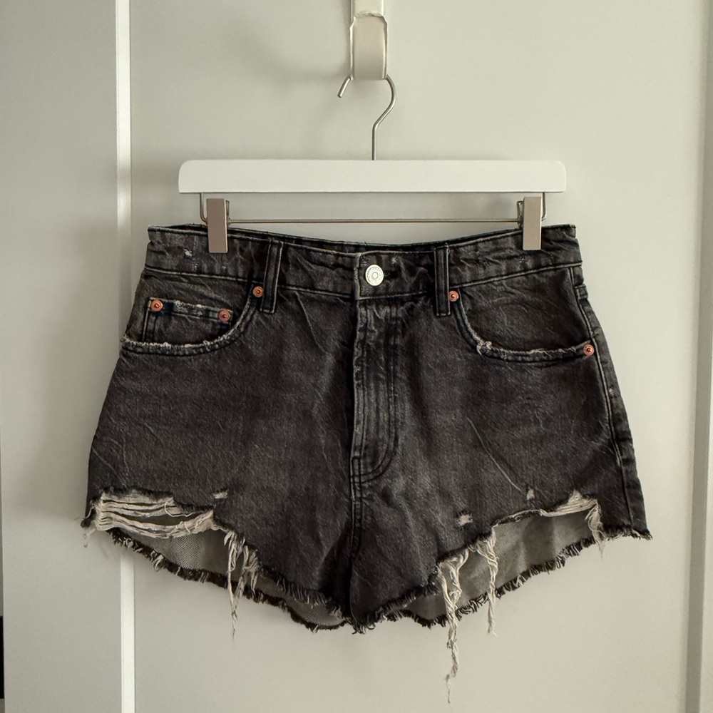 Zara High-Rise Distressed Black Denim Shorts